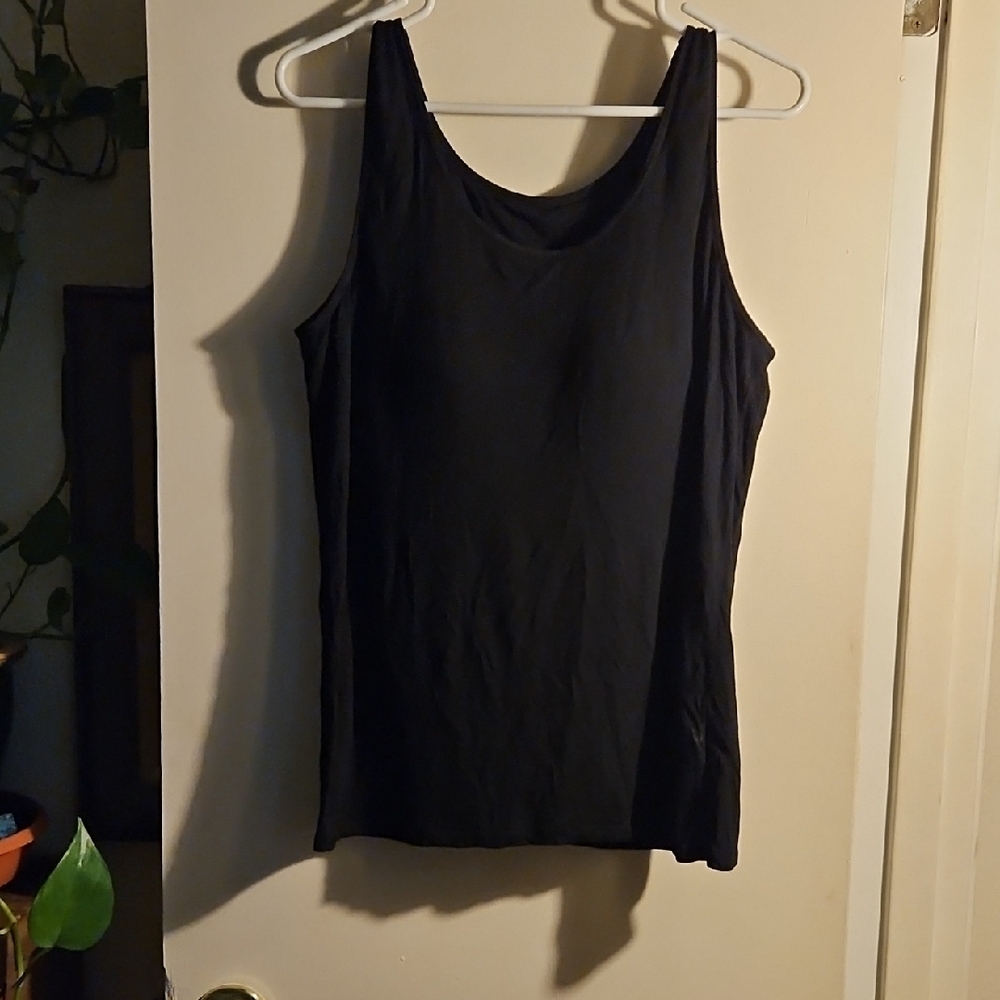 Black Sleeveless Women's Top